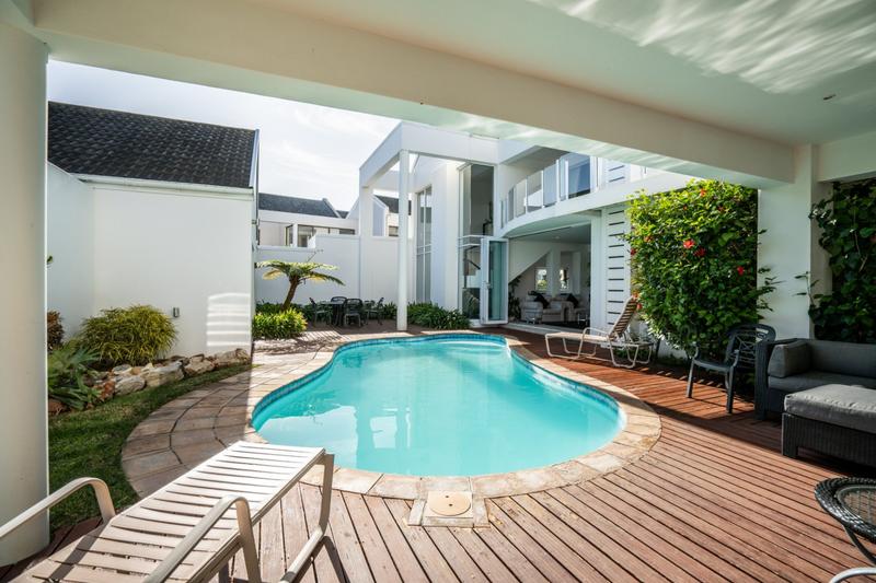 6 Bedroom Property for Sale in Royal Alfred Marina Eastern Cape